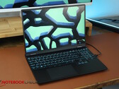 Análise do laptop SCHENKER XMG Core 15 (M24): Uma máquina para jogos premium, com gabinete de metal, da Alemanha