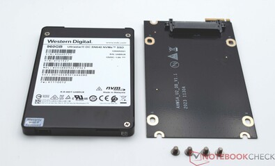 SSD U.2 com adaptador