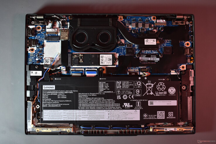 Lenovo ThinkPad X13 Gen 4 AMD: aspectos internos