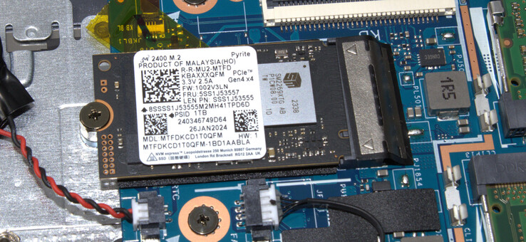 Um SSD PCIe 4 funciona como a unidade do sistema.