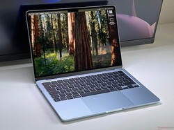 O MacBook Air 13 com tecnologia M4 é o melhor laptop ultraportátil que o Notebookheck conhece