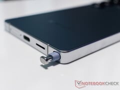 Parece que a Samsung de fato integrou uma câmara de vapor visivelmente maior no interior do Galaxy S25 Ultra (Fonte da imagem: Notebookcheck)