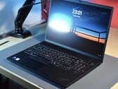 Análise do laptop Lenovo ThinkPad T16 Gen 3: Tela grande, bateria grande, mas não grande em desempenho