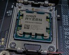 A AMD deve revelar duas novas CPUs X3D na CES 2025 (fonte da imagem: Notebookcheck)