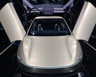 A Tesla usa controladores para dirigir o Cybercab em exposições (Fonte da imagem: Notebookcheck)