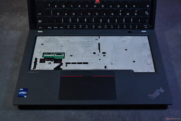 Lenovo ThinkPad P14s Gen 4 Intel: Teclado removido