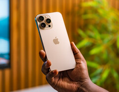 Apple poderia economizar uma grande atualização de câmera para o iPhone 18 Pro e o iPhone 18 Pro Max. (Fonte da imagem: Sayan Majhi - Unsplash)