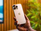 Apple poderia economizar uma grande atualização de câmera para o iPhone 18 Pro e o iPhone 18 Pro Max. (Fonte da imagem: Sayan Majhi - Unsplash)