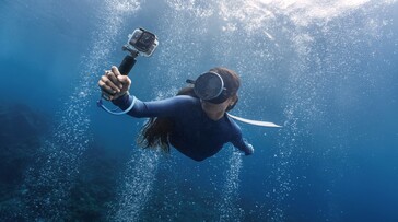 O Insta360 Ace Pro 2 agora é à prova d'água até 39 pés (Fonte da imagem: Insta360)