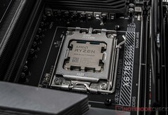 Pelo menos uma CPU AMD Zen 5 X3D poderá ser lançada nas próximas semanas (fonte da imagem: Notebookcheck)