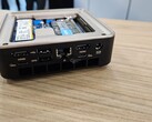 A Sapphire exibiu um novo mini PC com tecnologia AMD (fonte da imagem: Computerbase)