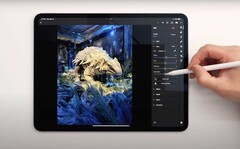 A nova linha do iPad Pro apresenta telas OLED em tandem e o novo SoC M4. (Fonte: Dave2D no YouTube)