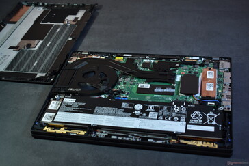 Lenovo ThinkPad P14s Gen 4 Intel: Parte interna