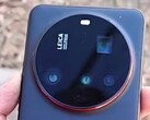 Um pequeno vídeo prático do Xiaomi 15 Ultra foi divulgado no fim de semana, pelo menos na forma de um boneco. As cores e configurações também são conhecidas. (Fonte da imagem: X)