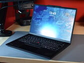 Análise do laptop Lenovo ThinkPad T14s Gen 5: O T-ThinkPad premium com Intel Core Ultra