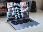 Apple Análise do MacBook Air 15 M4 - O SoC M4 sem ventilador está anos à frente da concorrência