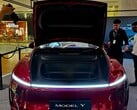 Novo Tesla Model Y na cor Ultra Red (Fonte da imagem: DaltyBrewer/X)