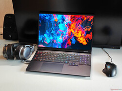 O Fusion 16 OLED é um laptop para jogos muito bom