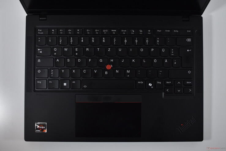 Lenovo ThinkPad T14 Gen 5 AMD: área do teclado