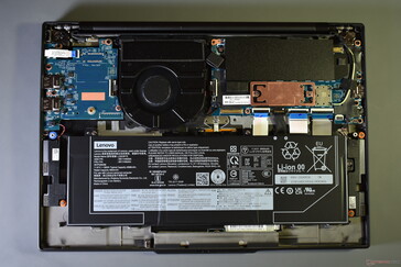 Parte interna: Lenovo ThinkPad T14s Gen 6