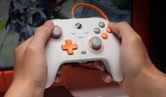 O GameSir T7 é um controlador com fio com joysticks e gatilhos de efeito Hall. (Fonte da imagem: GameSir)