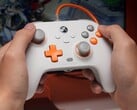 O GameSir T7 é um controlador com fio com joysticks e gatilhos de efeito Hall. (Fonte da imagem: GameSir)