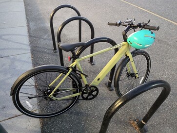 Não se parece com uma bicicleta elétrica à primeira vista (Fonte da imagem: Stephen Pereyra / Notebookcheck)