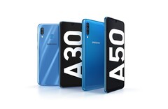 O Galaxy A30 e o Galaxy A50 foram alguns dos primeiros modelos lançados após a consolidação da série de médio porte da Samsung. (Fonte da imagem: Samsung)