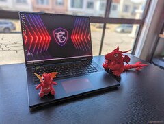 O Titan 18 HX AI é o mais novo laptop para jogos carro-chefe da MSI (fonte da imagem: Notebookcheck. PSA: Esta é uma imagem do Titan 18 HX de última geração e será atualizada em breve)