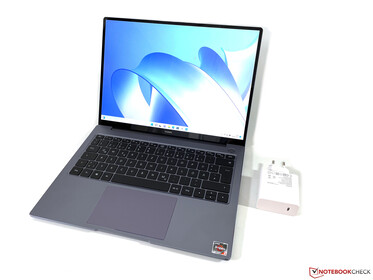 Início da década de 2020: Laptop Huawei (fonte da imagem: Andreas Osthoff/Notebookcheck.com)