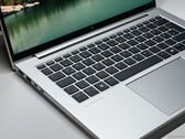 Análise do laptop HP EliteBook 845 G11 - Sem grandes mudanças, mas ainda um dos melhores notebooks para empresas