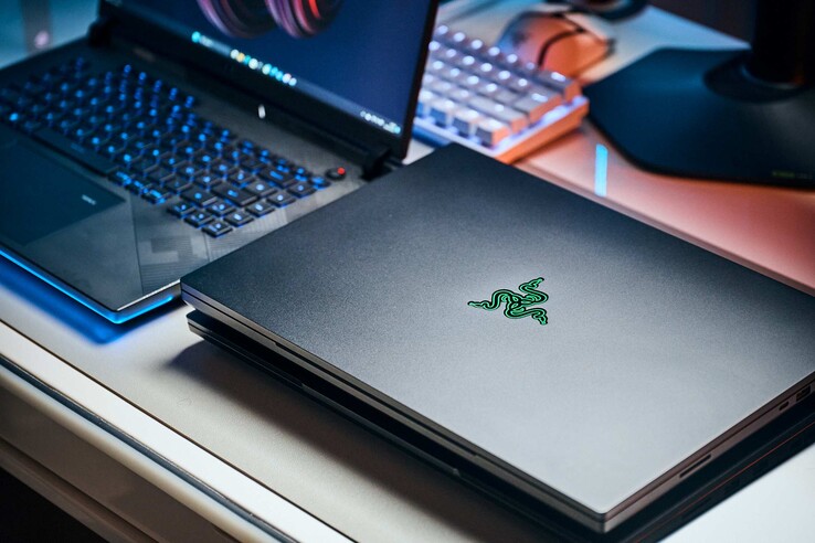 O Razer Blade 16 quase não deixa espaço para reclamações em termos de qualidade de construção.