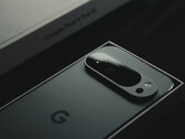 Os futuros smartphones Pixel podem trocar o desempenho por uma vida útil mais longa da bateria e melhores condições térmicas. (Fonte da imagem: Samuel Angor &amp; Unsplash)