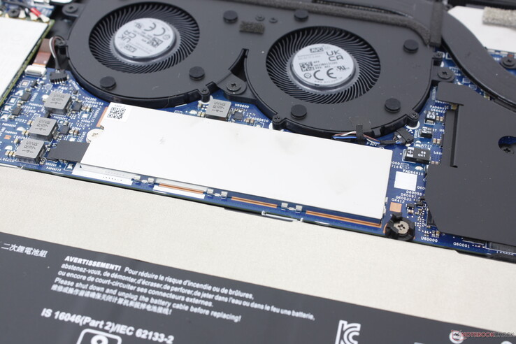 SSD M.2 2280 sob a proteção de alumínio