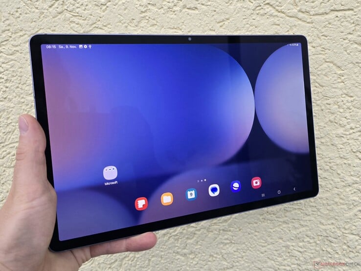 Samsung Galaxy Tab S10 Plus Notebookckeck review (fonte da imagem: Marcus Herbrich)