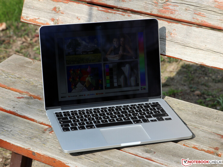 Apple MacBook Pro 13 2015 (fonte da imagem: Notebookcheck.com)